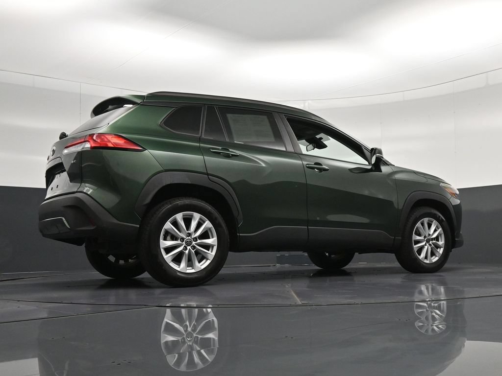 Used 2022 Toyota Corolla Cross LE FWD image 29
