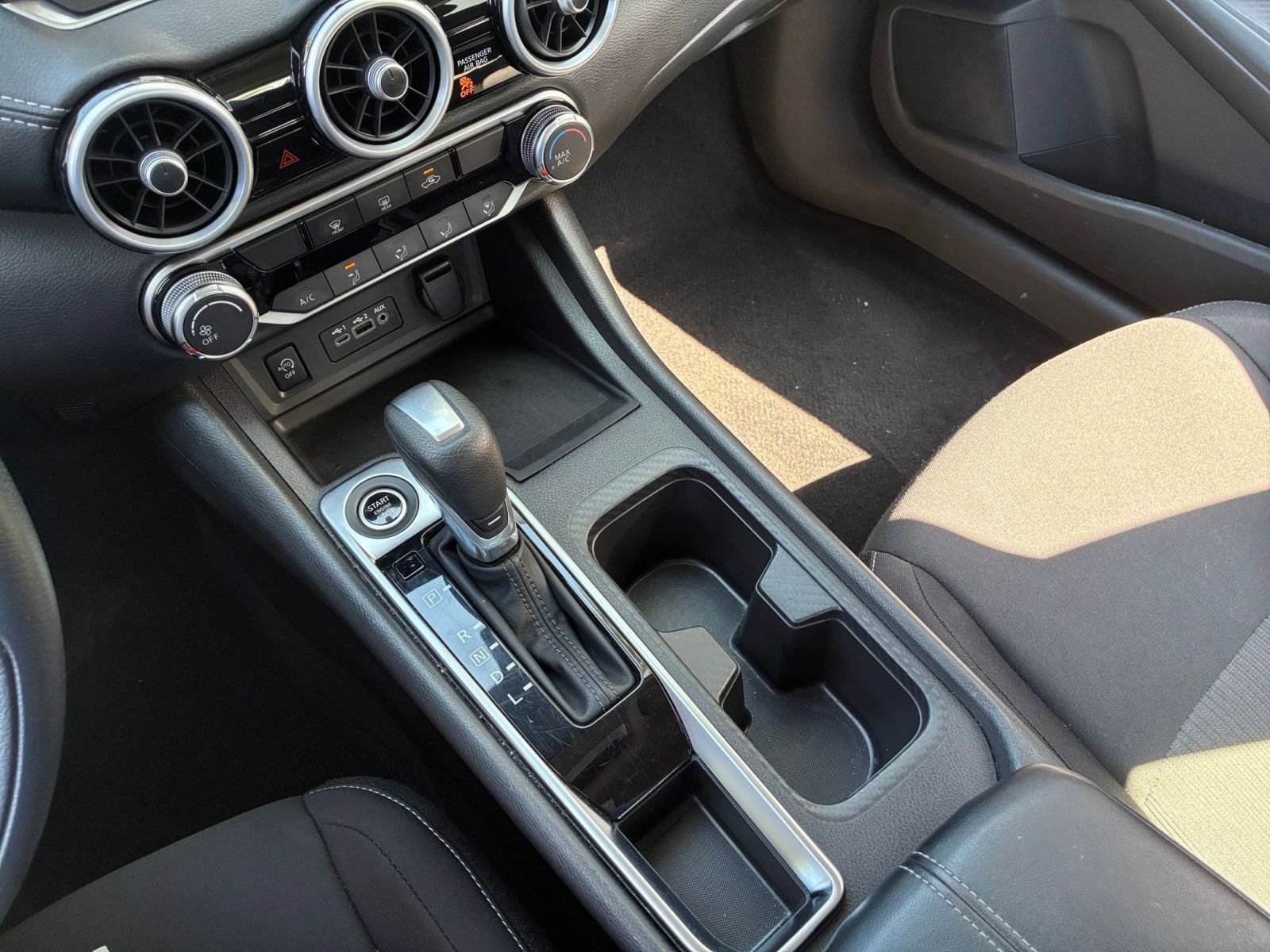 Used 2025 Nissan Sentra SV FWD image 39