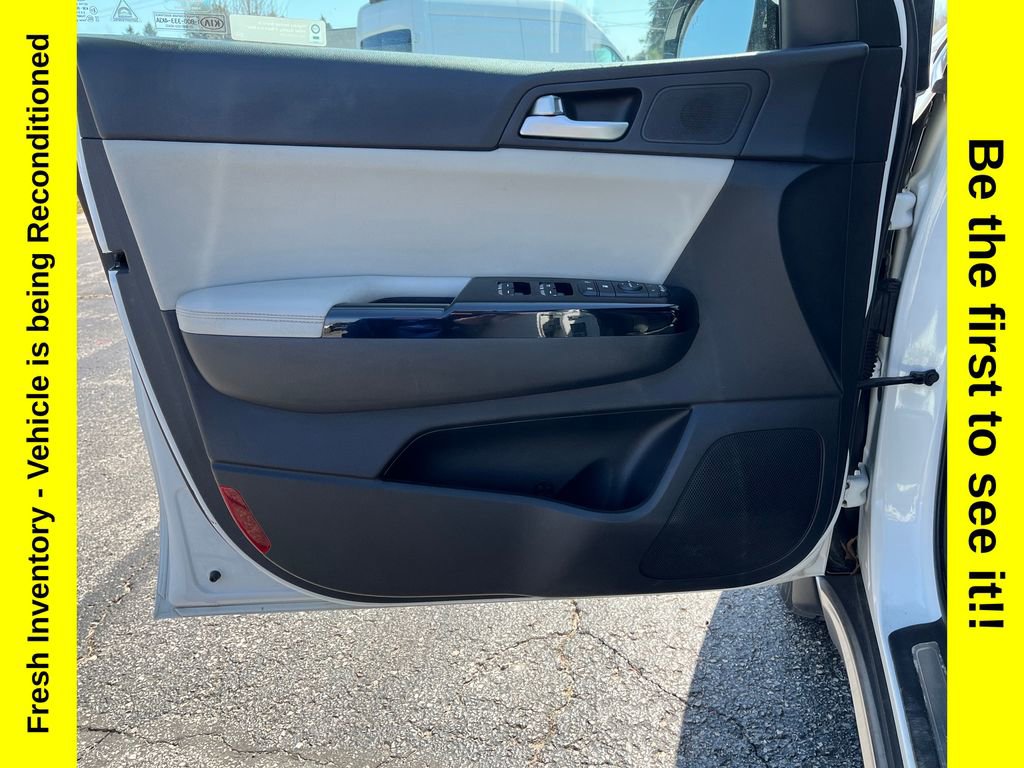 Used 2019 Kia Sportage EX w/ EX Sport Appearance Package image 11