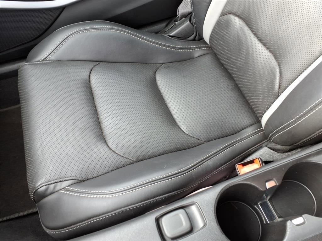 Used 2017 Chevrolet Camaro LT w/ RS Package image 29