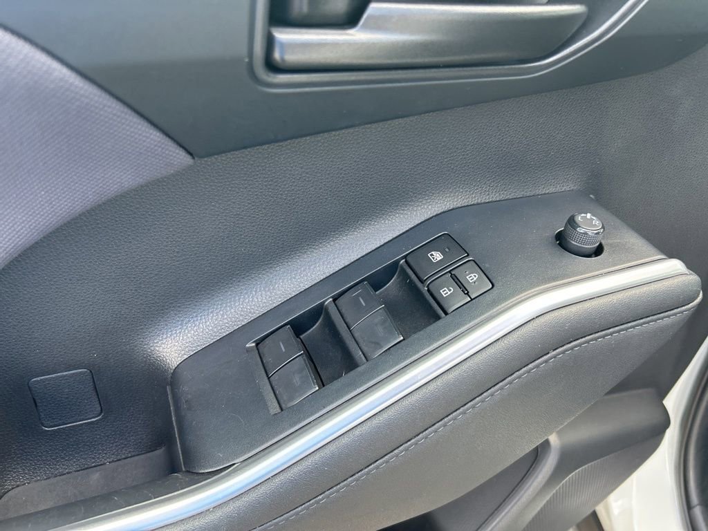 Used 2023 Toyota Highlander L image 37