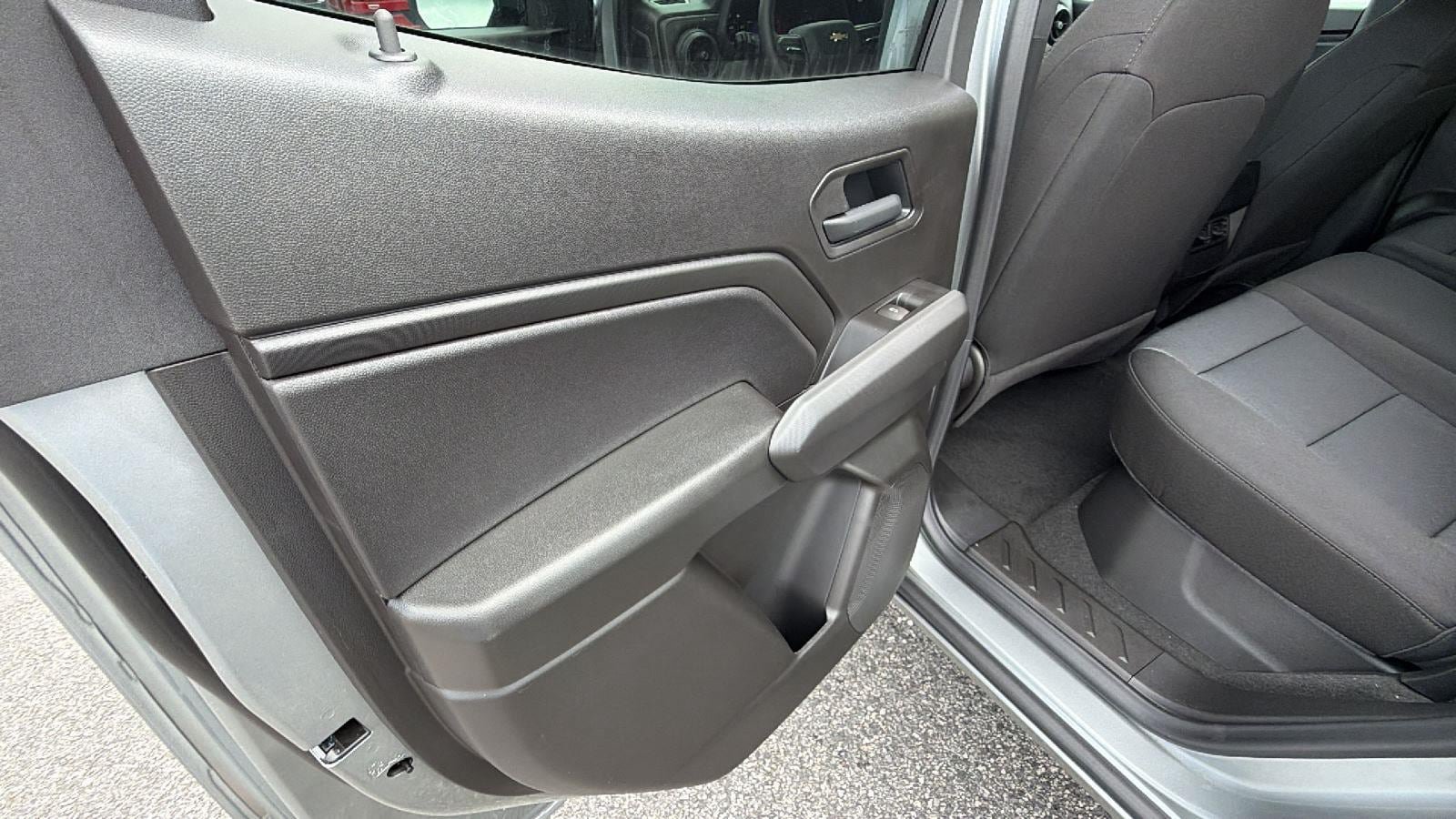 New 2026 Chevrolet Colorado W/T w/ WT Custom Package RWD image 18