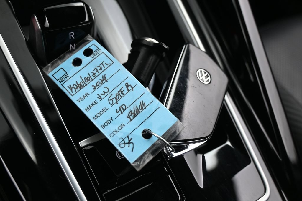 Used 2024 Volkswagen Golf R AWD/4WD image 22