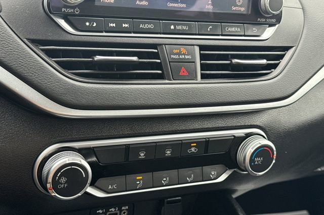 Used 2025 Nissan Altima 2.5 S image 21