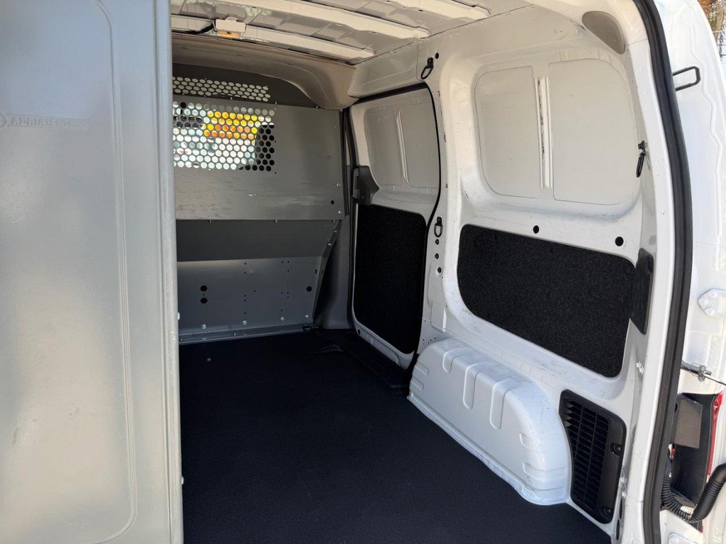 Used 2021 Nissan NV200 SV w/ Back Door Glass Package FWD image 17