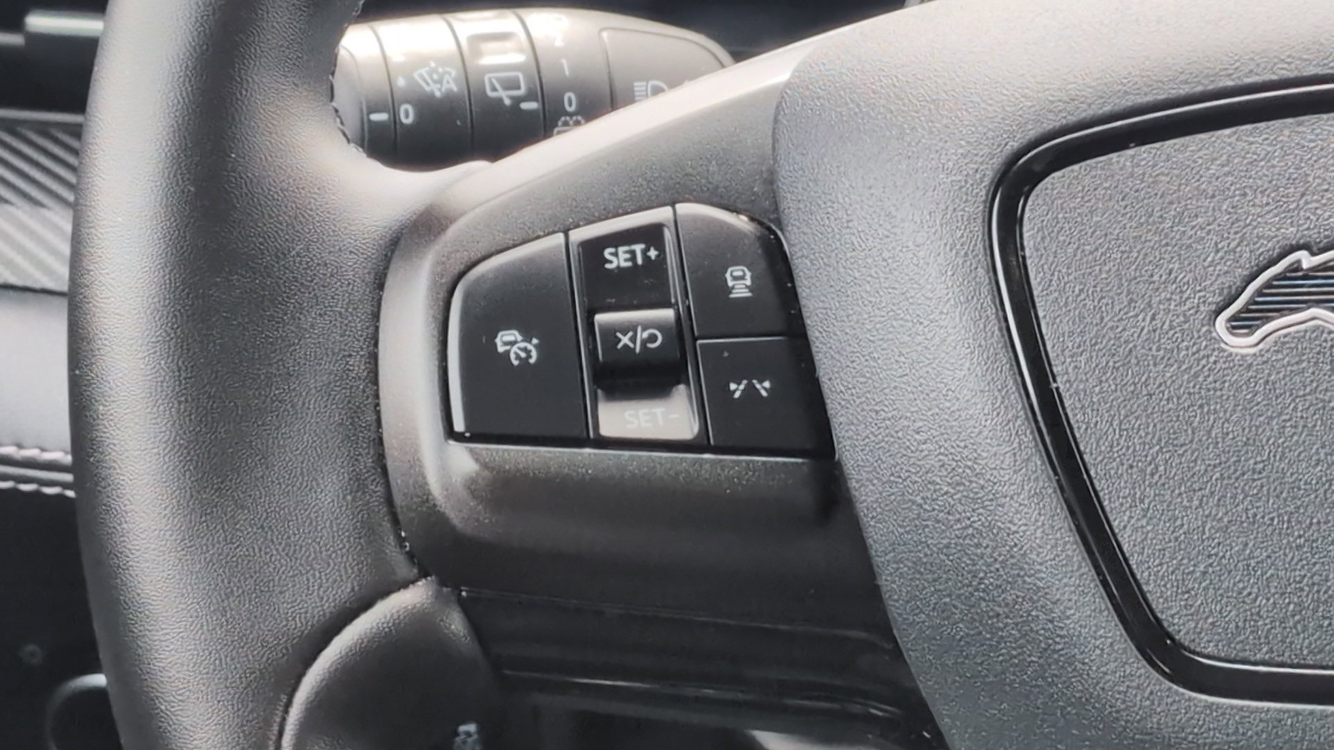 Used 2025 Ford Mustang Mach-E Select RWD image 17