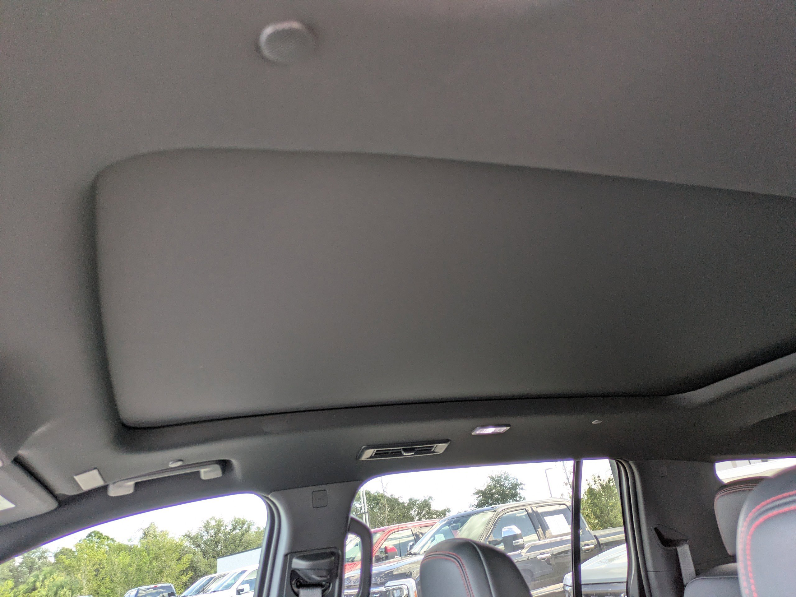 Used 2024 Chevrolet Traverse RS image 19