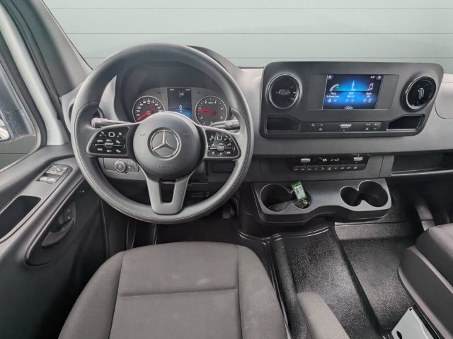 Used 2024 Mercedes-Benz Sprinter 2500 image 15