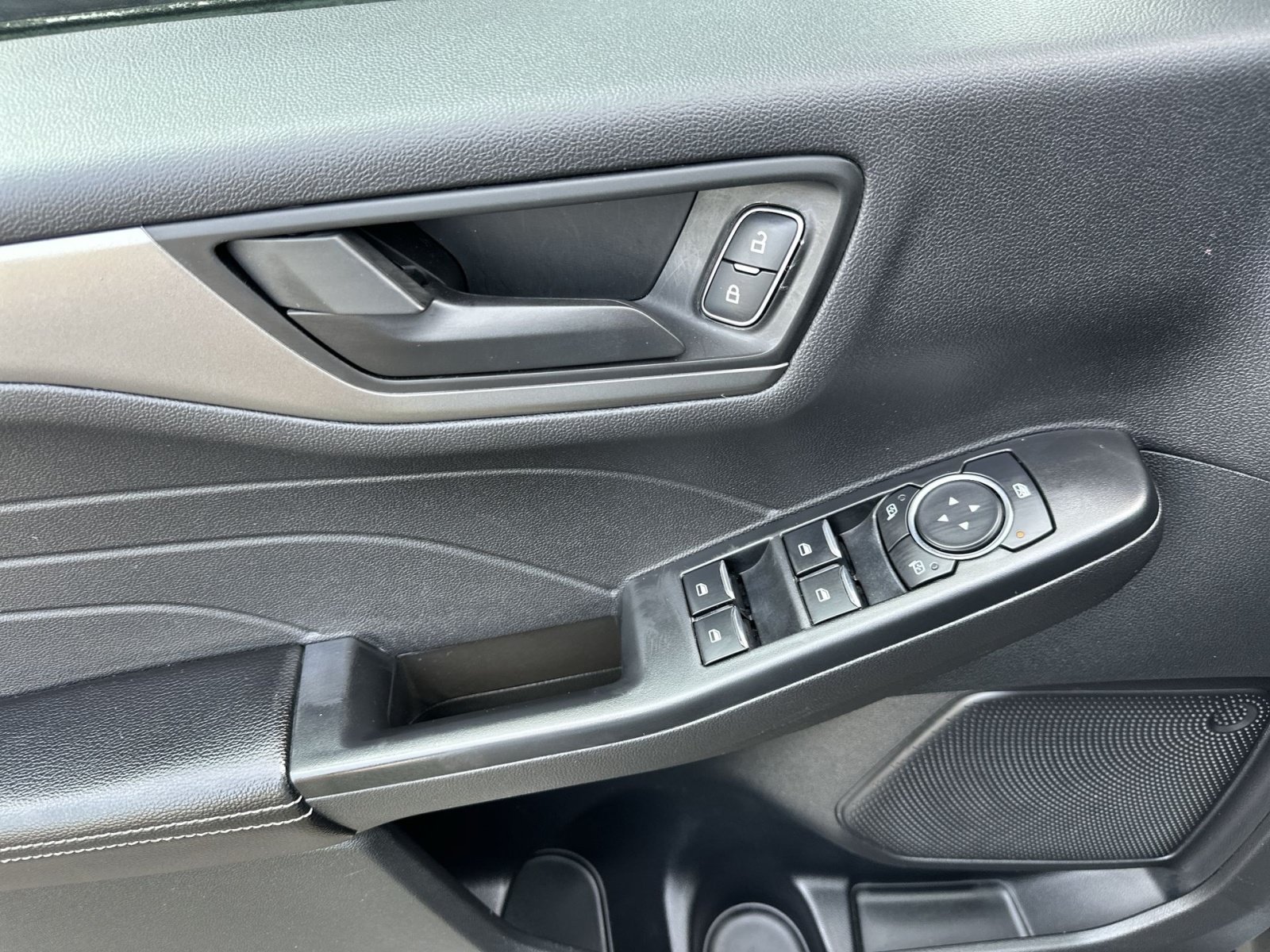 Certified 2025 Ford Escape Active AWD/4WD image 23