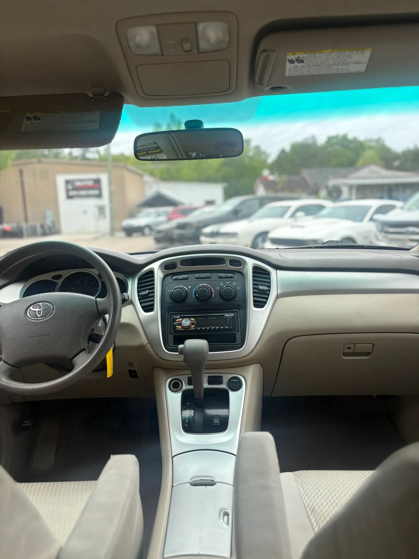 Used 2004 Toyota Highlander 2WD image 28