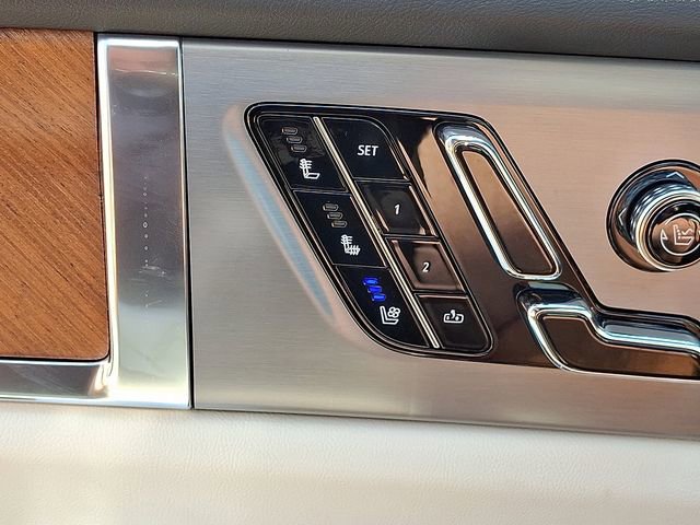 New 2026 Cadillac Vistiq Luxury w/ LPO, Floor Liner Package image 15