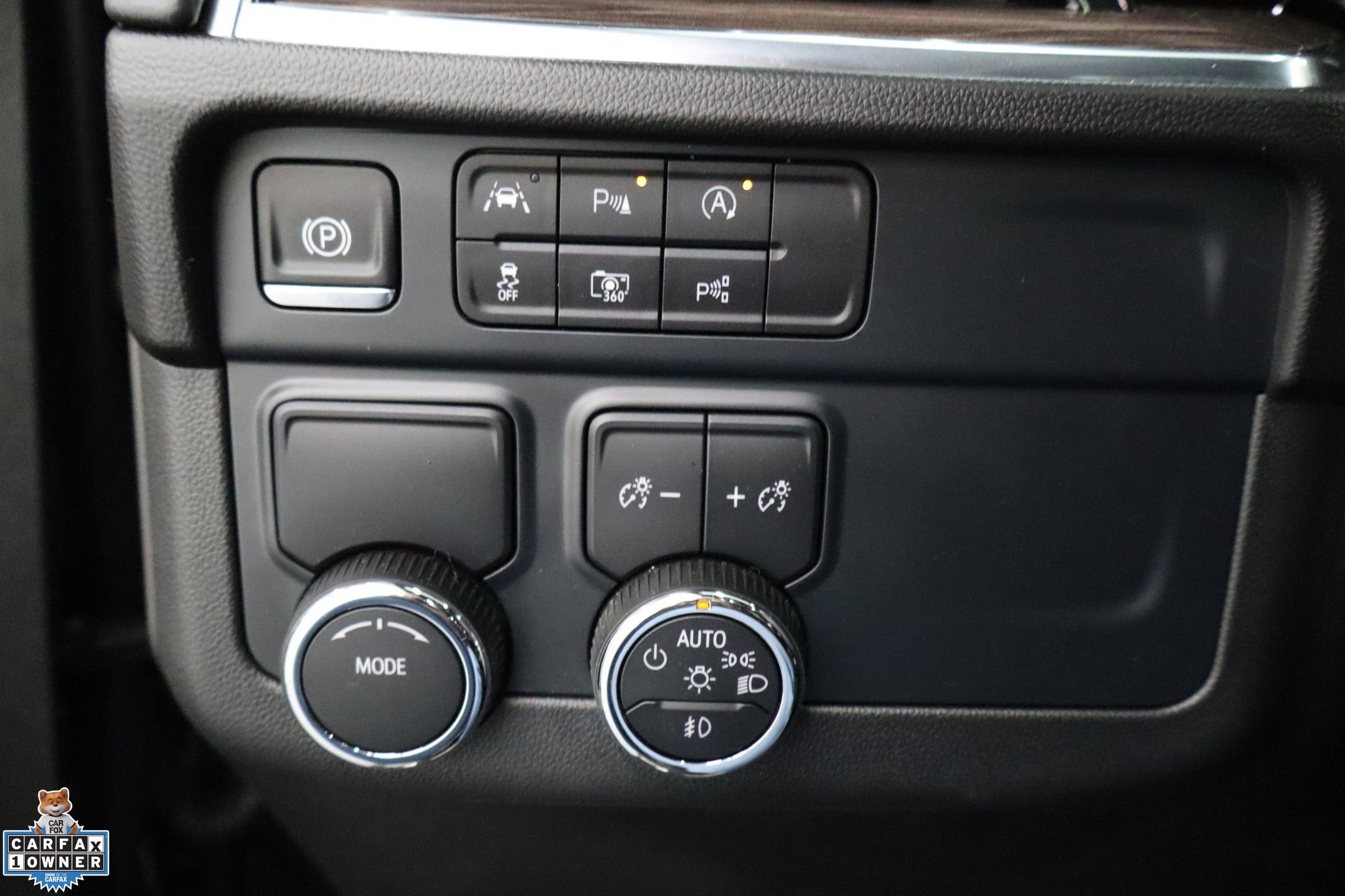 Used 2025 Chevrolet Tahoe LT w/ Comfort Package image 15