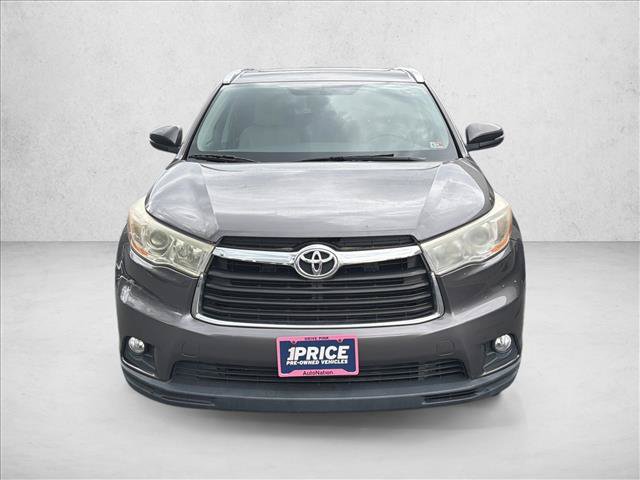 Used 2014 Toyota Highlander XLE AWD/4WD image 2