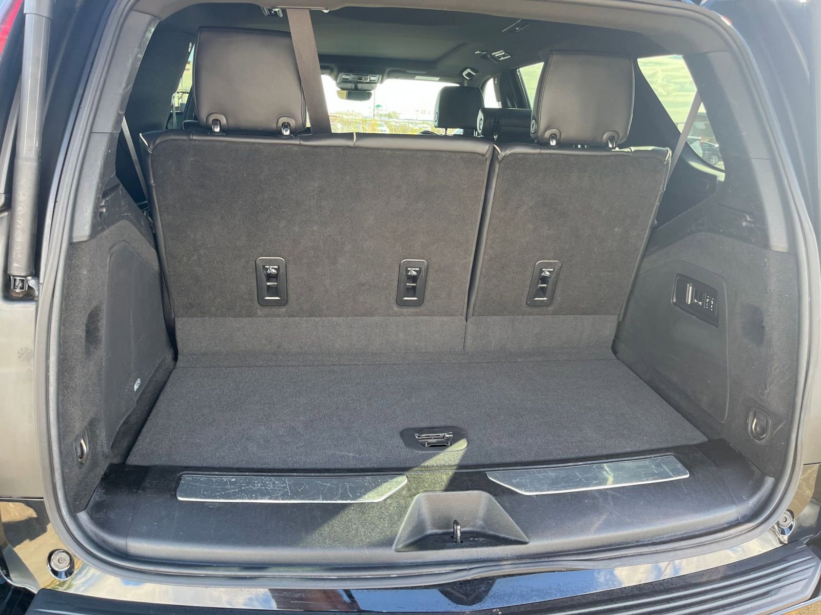 Used 2023 Cadillac Escalade Sport AWD/4WD image 25
