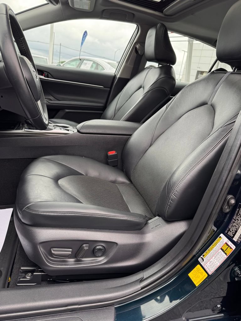 Used 2021 Toyota Camry XLE w/ Navigation Upgrade Package FWD image 10