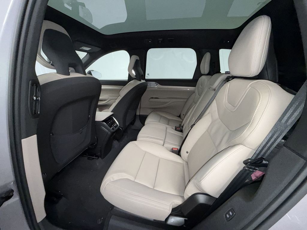 New 2026 Volvo EX90 Ultra image 12