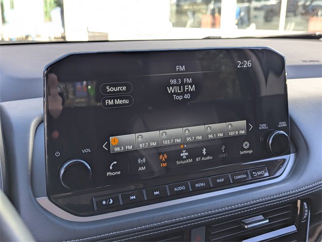 Used 2023 Nissan Rogue SL w/ SL Premium Package image 16