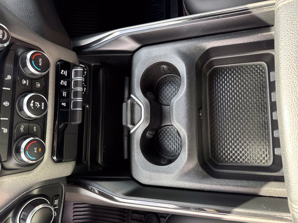 Used 2022 RAM 1500 Big Horn AWD/4WD image 13