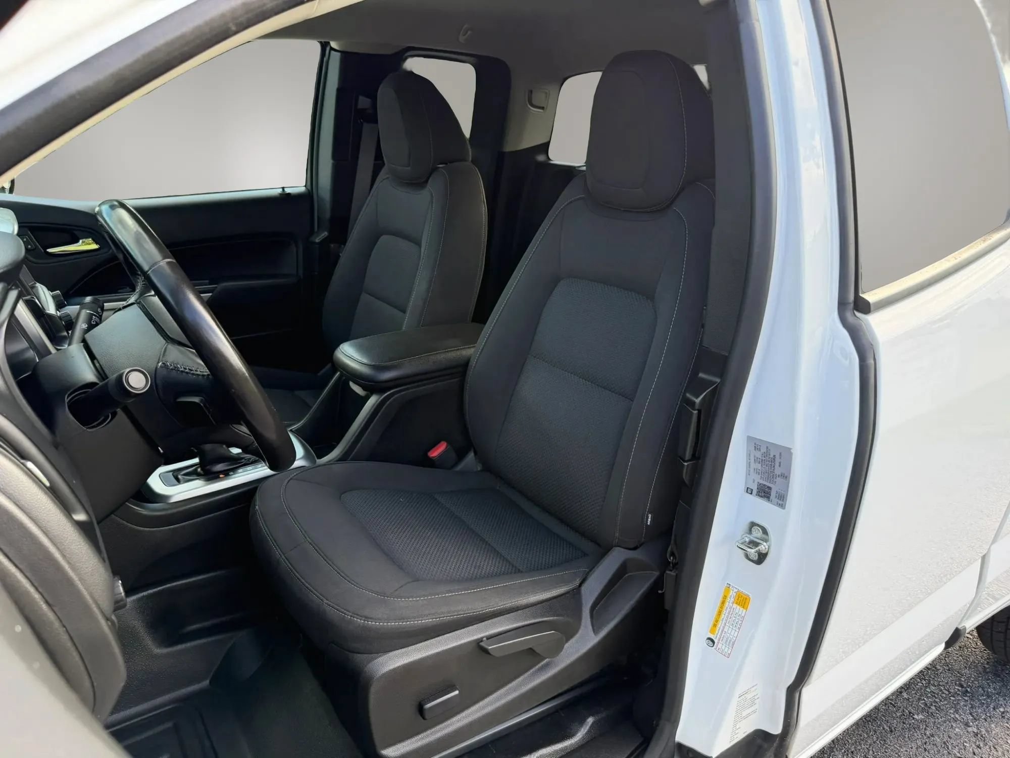 Used 2022 Chevrolet Colorado LT w/ Fleet Safety Package RWD image 14