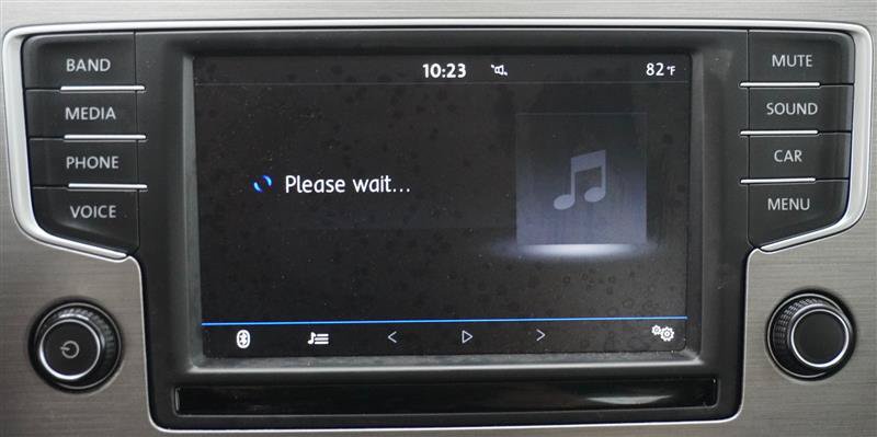 Used 2017 Volkswagen Golf Wolfsburg Edition FWD image 14