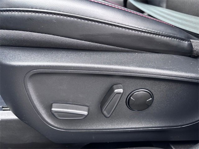 Used 2025 Ford Escape ST-Line image 11