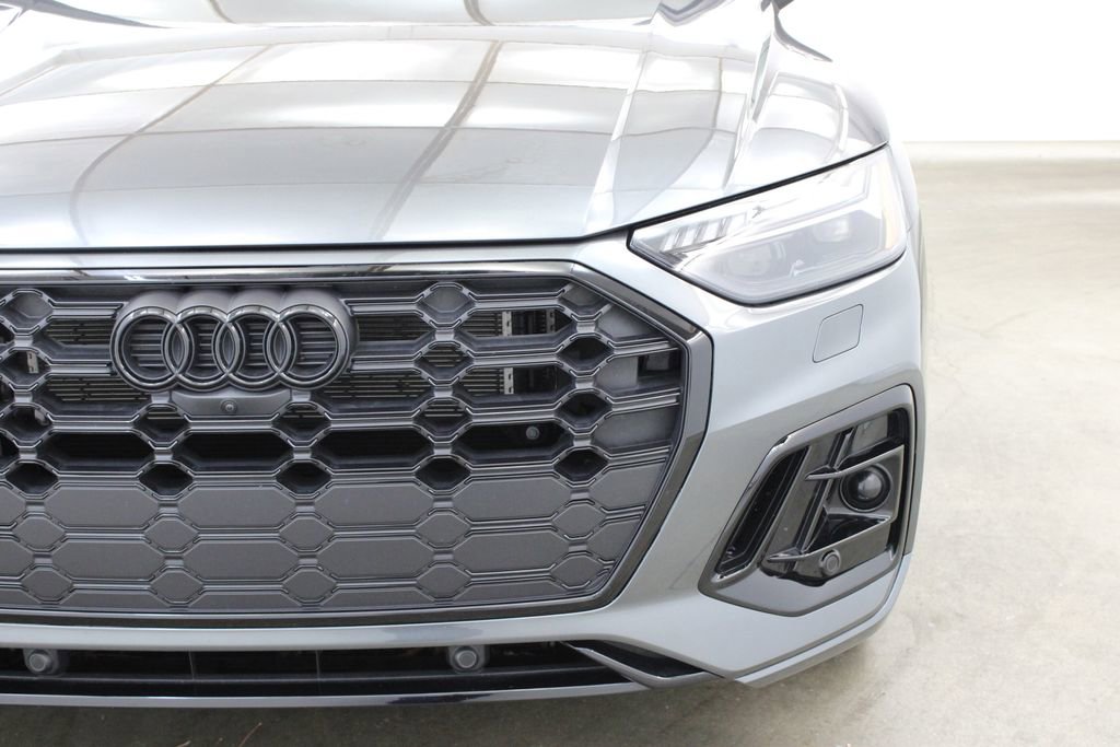 Certified 2024 Audi Q5 e Prestige image 7
