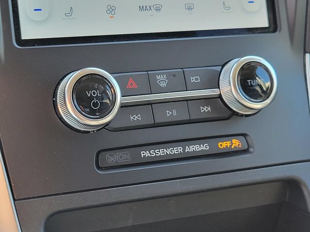 Used 2024 Ford Edge SEL AWD/4WD image 19