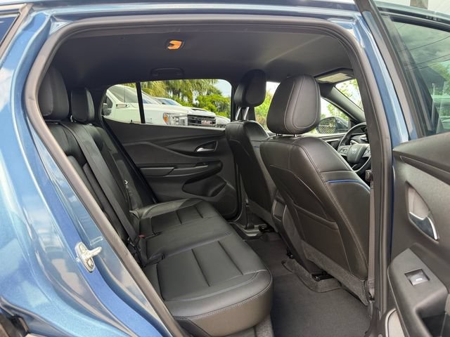 Used 2025 Buick Envista Sport Touring w/ Convenience II Package FWD image 16