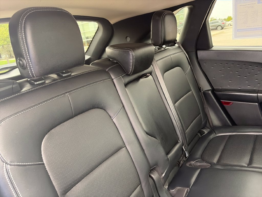 Used 2020 Ford Escape SEL AWD/4WD image 32