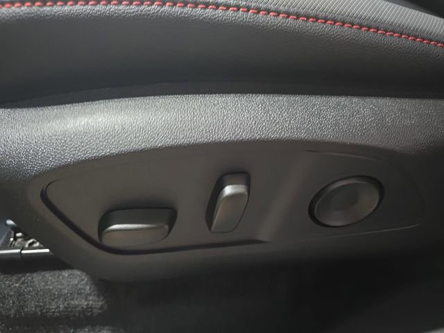 New 2026 Chevrolet Traverse Z71 w/ Driver Confidence Package image 32