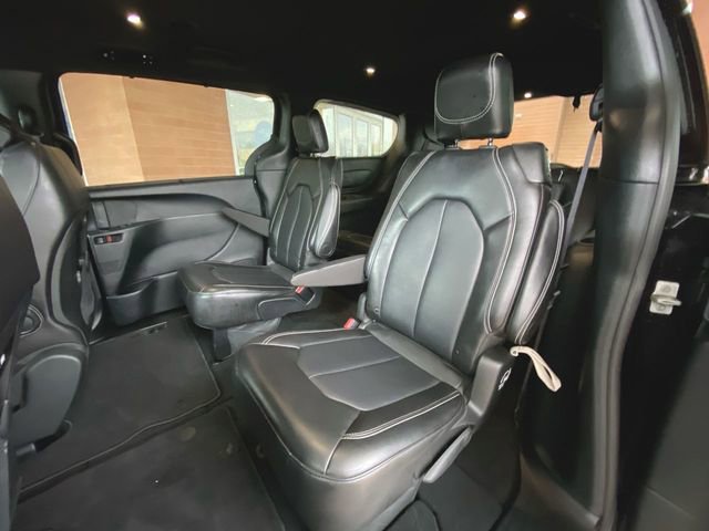 Used 2025 Chrysler Pacifica Select FWD image 22