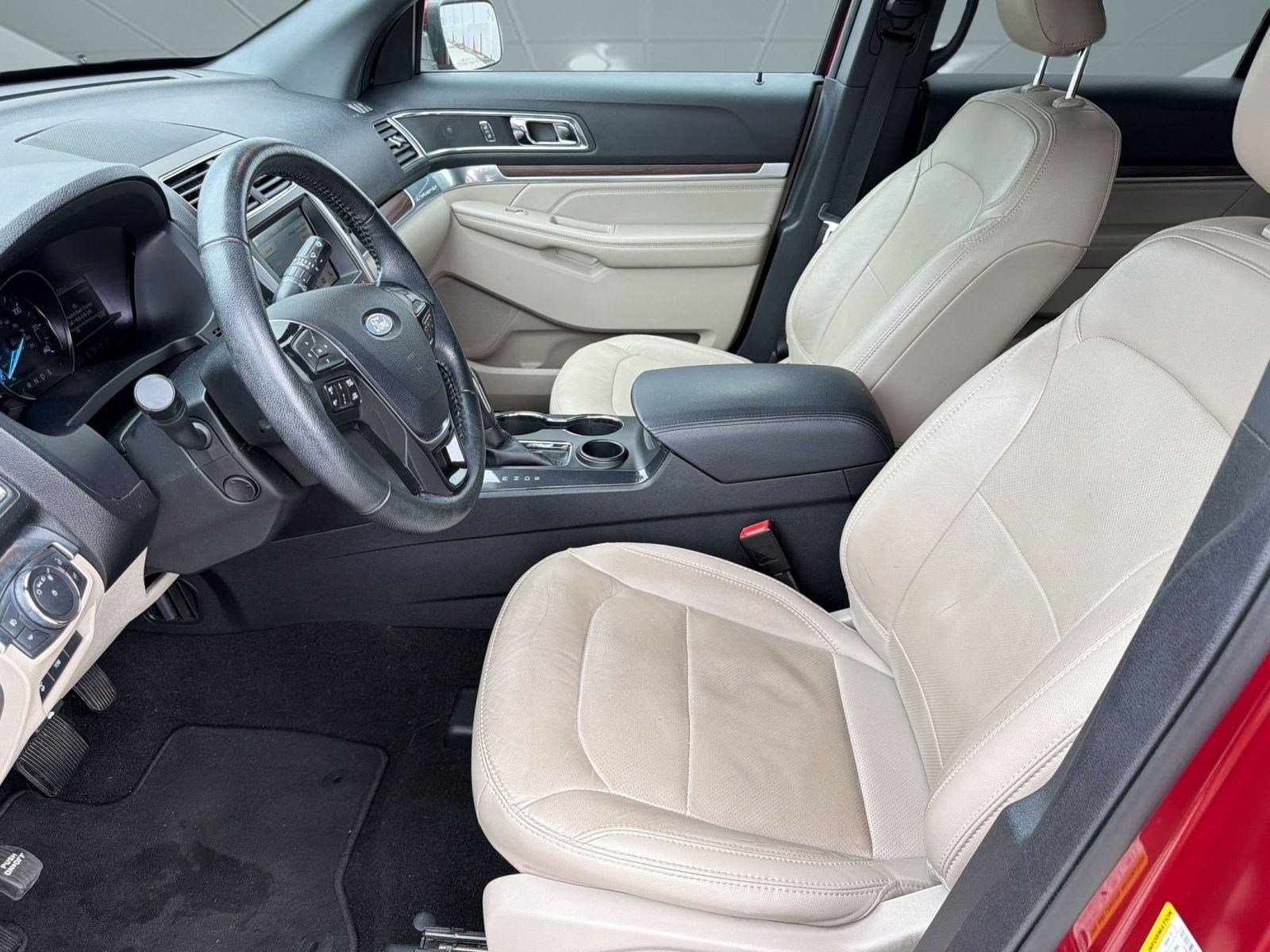 Used 2019 Ford Explorer Limited w/ Ford Safe & Smart Package FWD image 5