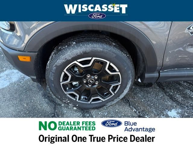 Used 2025 Ford Bronco Sport Outer Banks w/ Outer Banks Tech Package+ AWD/4WD image 36