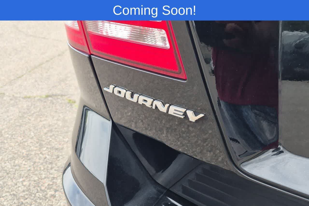 Used 2020 Dodge Journey SE w/ SE Popular Equipment Group FWD image 12