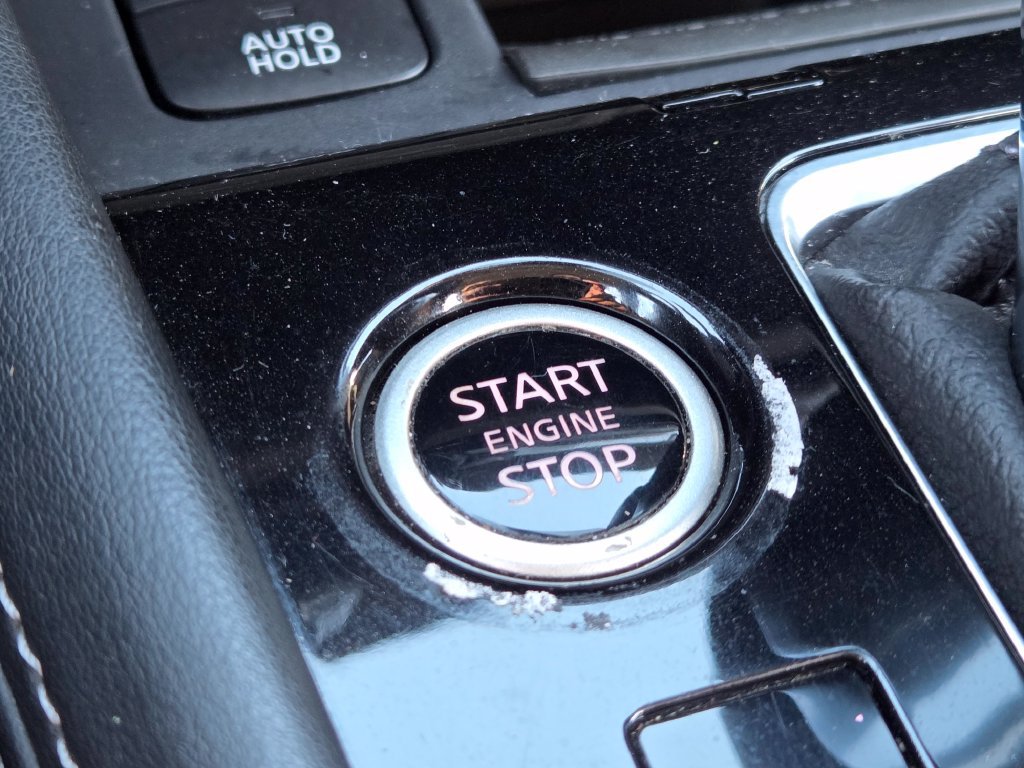 Used 2021 Nissan Kicks SR w/ SR Premium Package FWD image 14