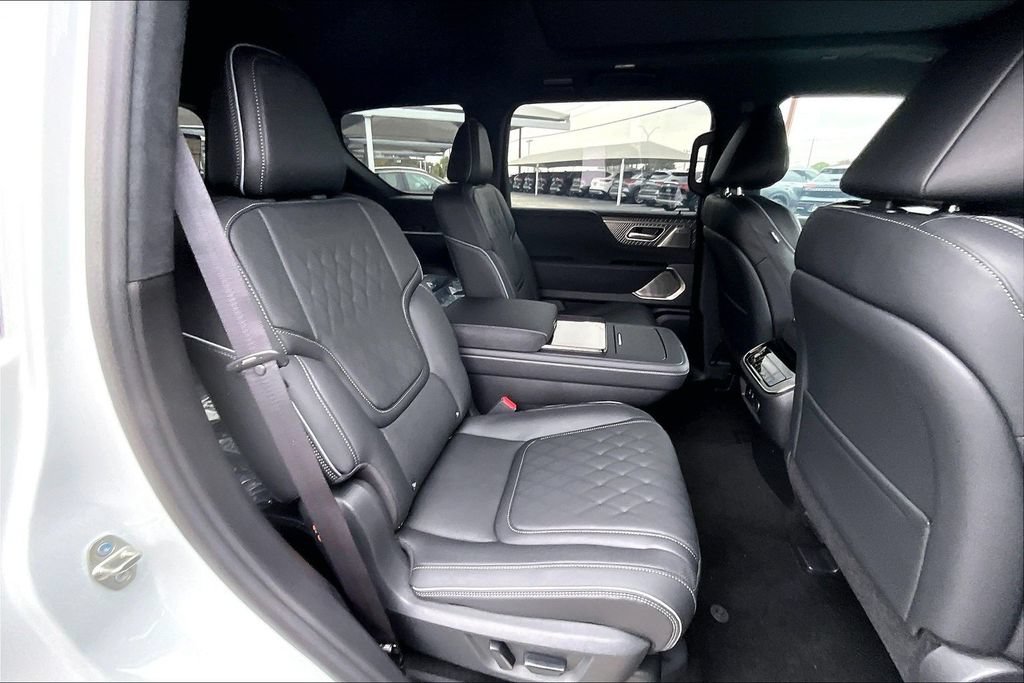 New 2026 INFINITI QX80 Autograph AWD/4WD image 15