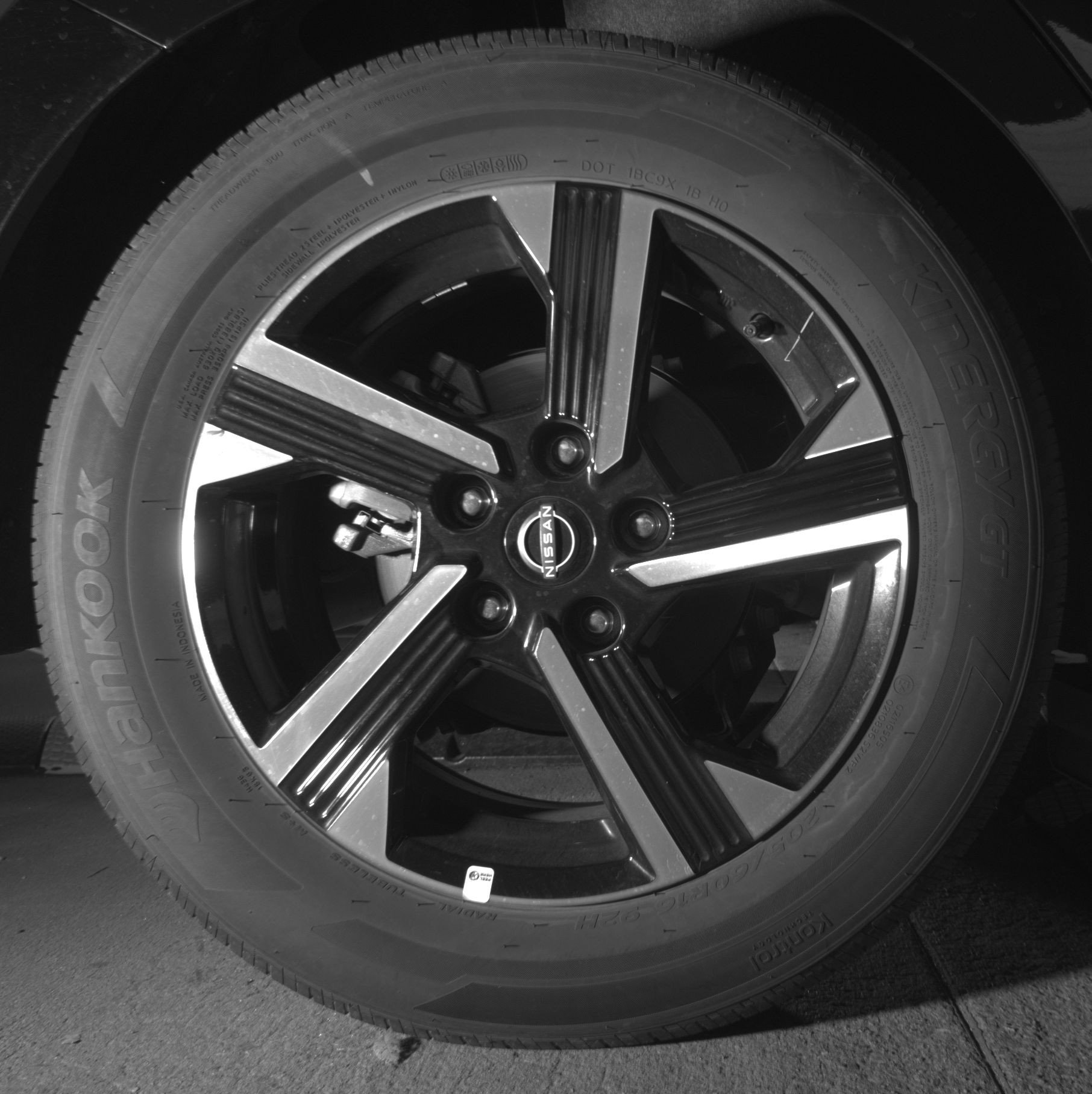 Used 2025 Nissan Sentra SV FWD image 15