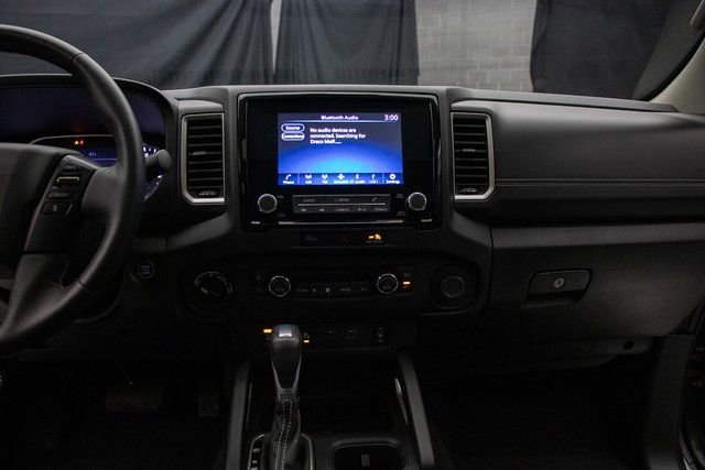 Used 2024 Nissan Frontier SL w/ Technology Package image 23