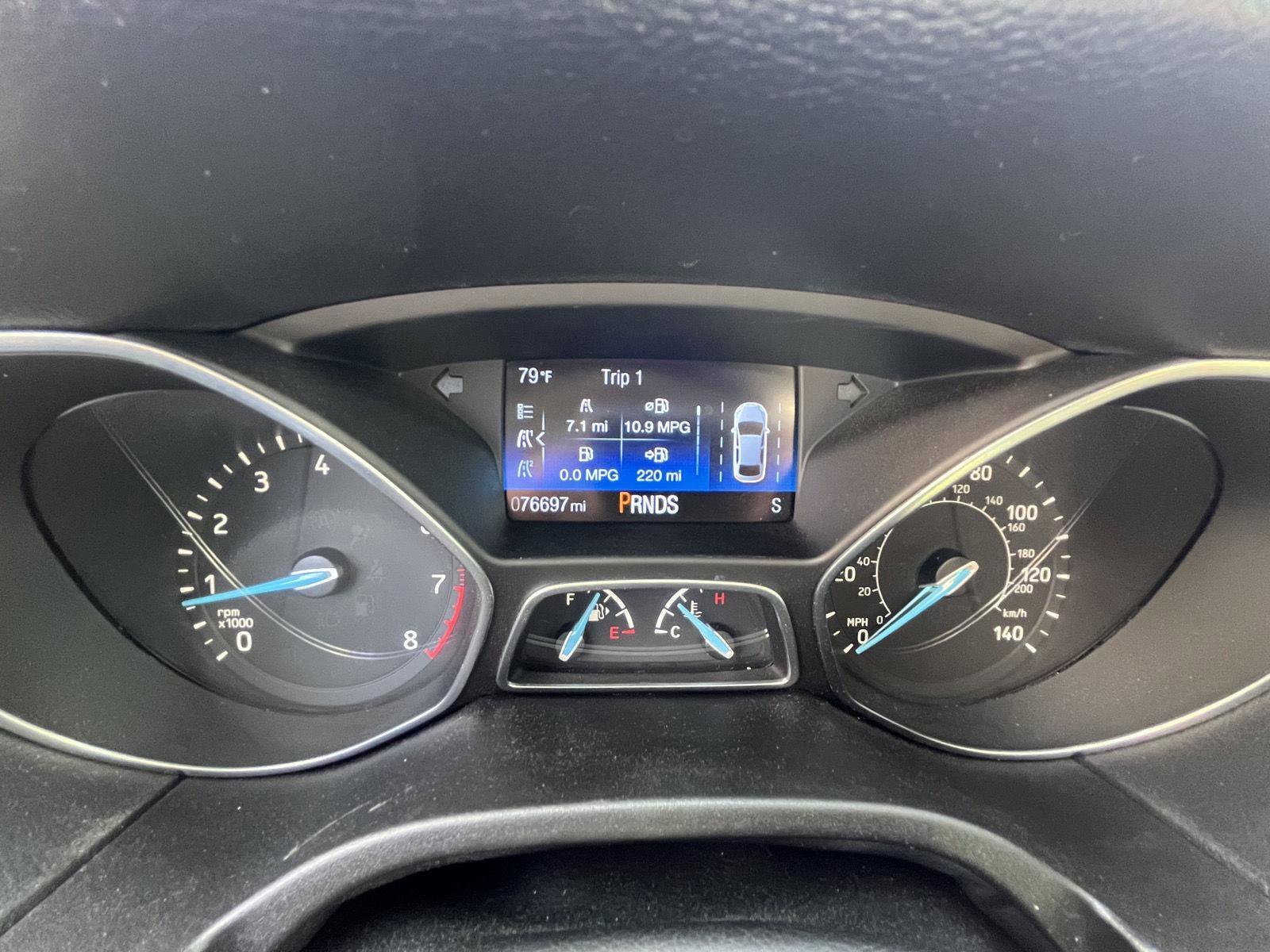 Used 2018 Ford Focus Titanium w/ Titanium Technology Package image 5