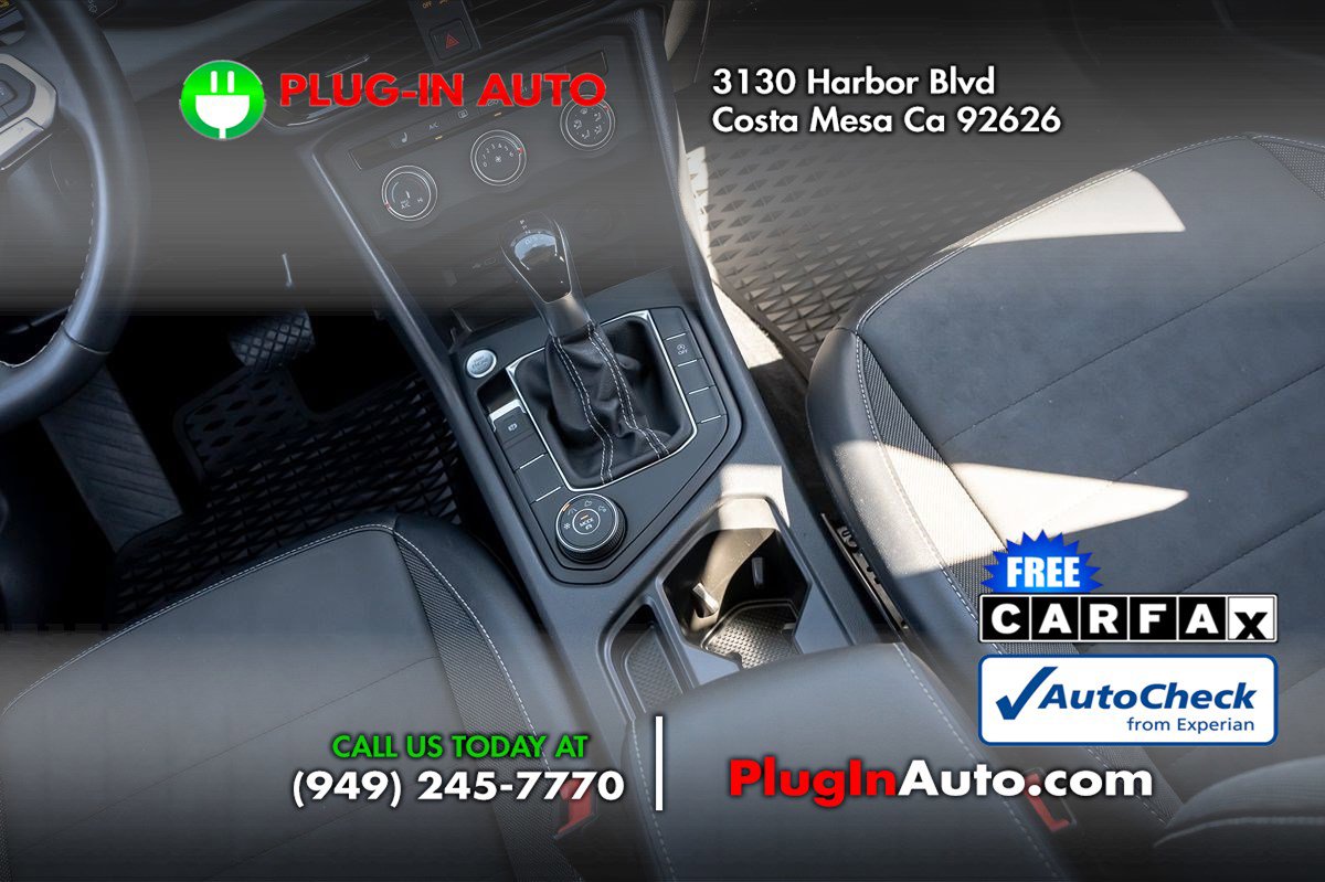 Used 2022 Volkswagen Taos SE w/ Panoramic Sunroof Package AWD/4WD image 16