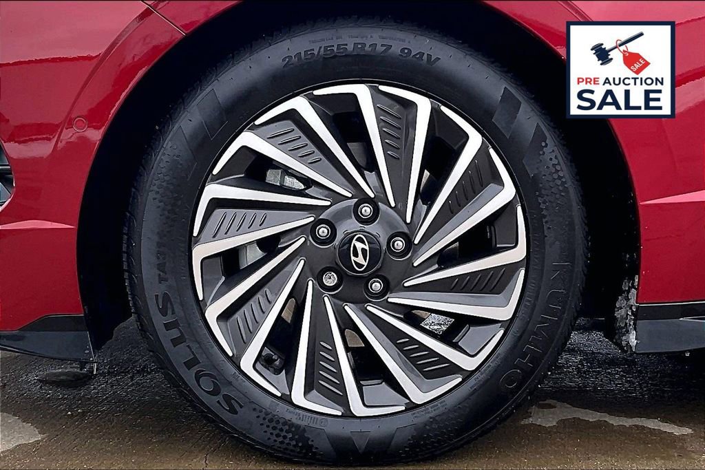Used 2025 Hyundai Sonata Limited image 9