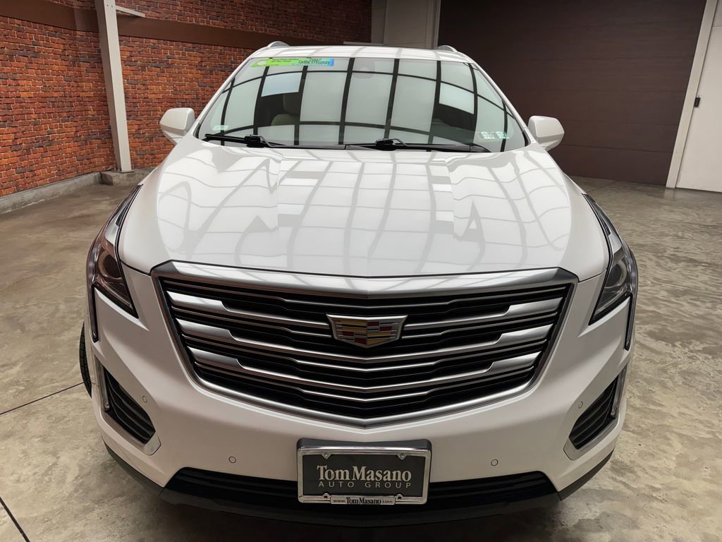 Used 2017 Cadillac XT5 Luxury w/ Driver Awareness Package image 8