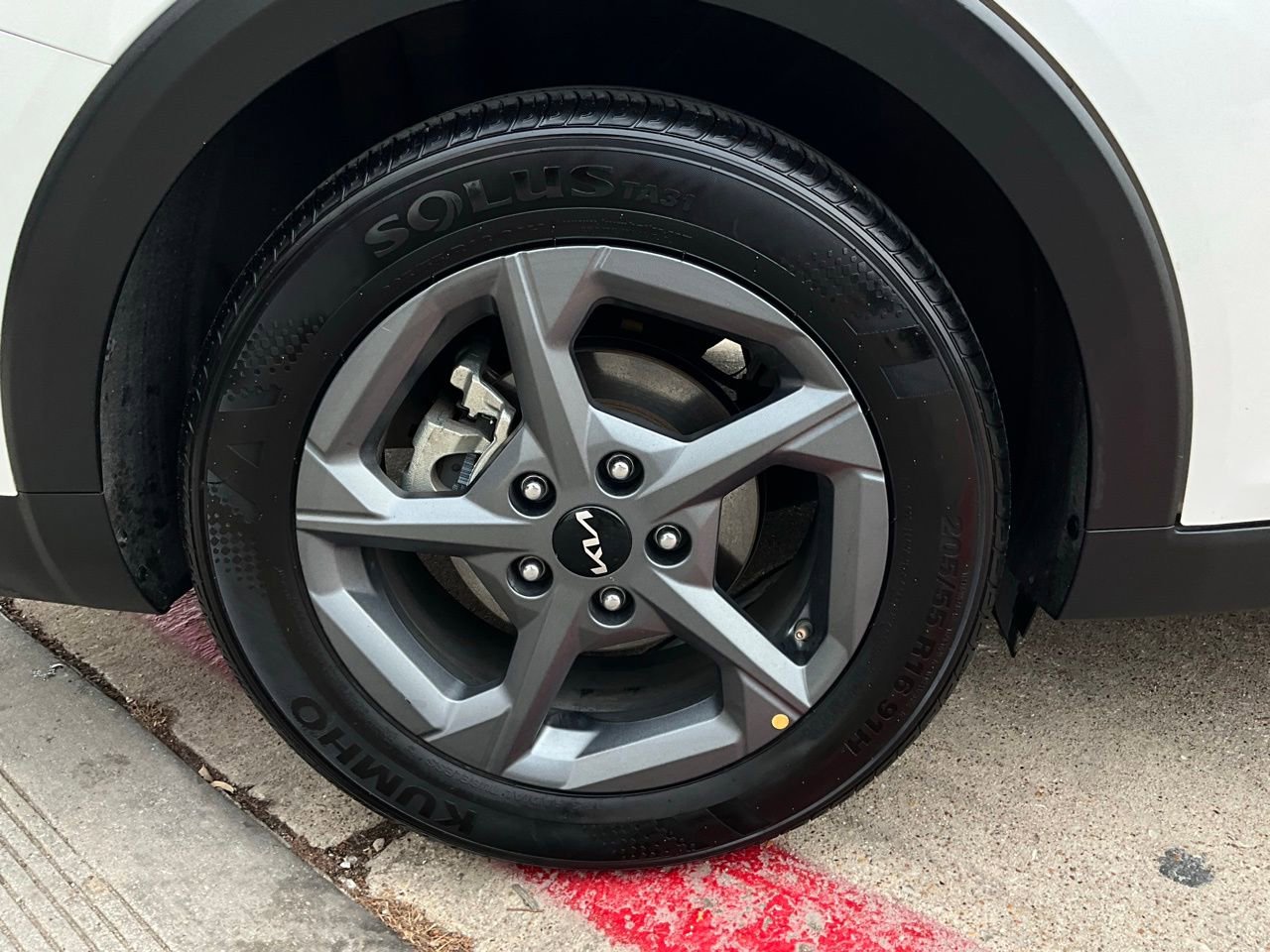 Used 2025 Kia K4 LXS image 9