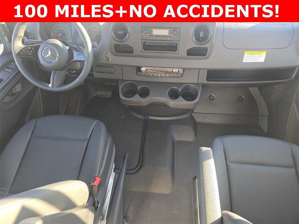 Used 2025 Mercedes-Benz Sprinter 2500 image 15