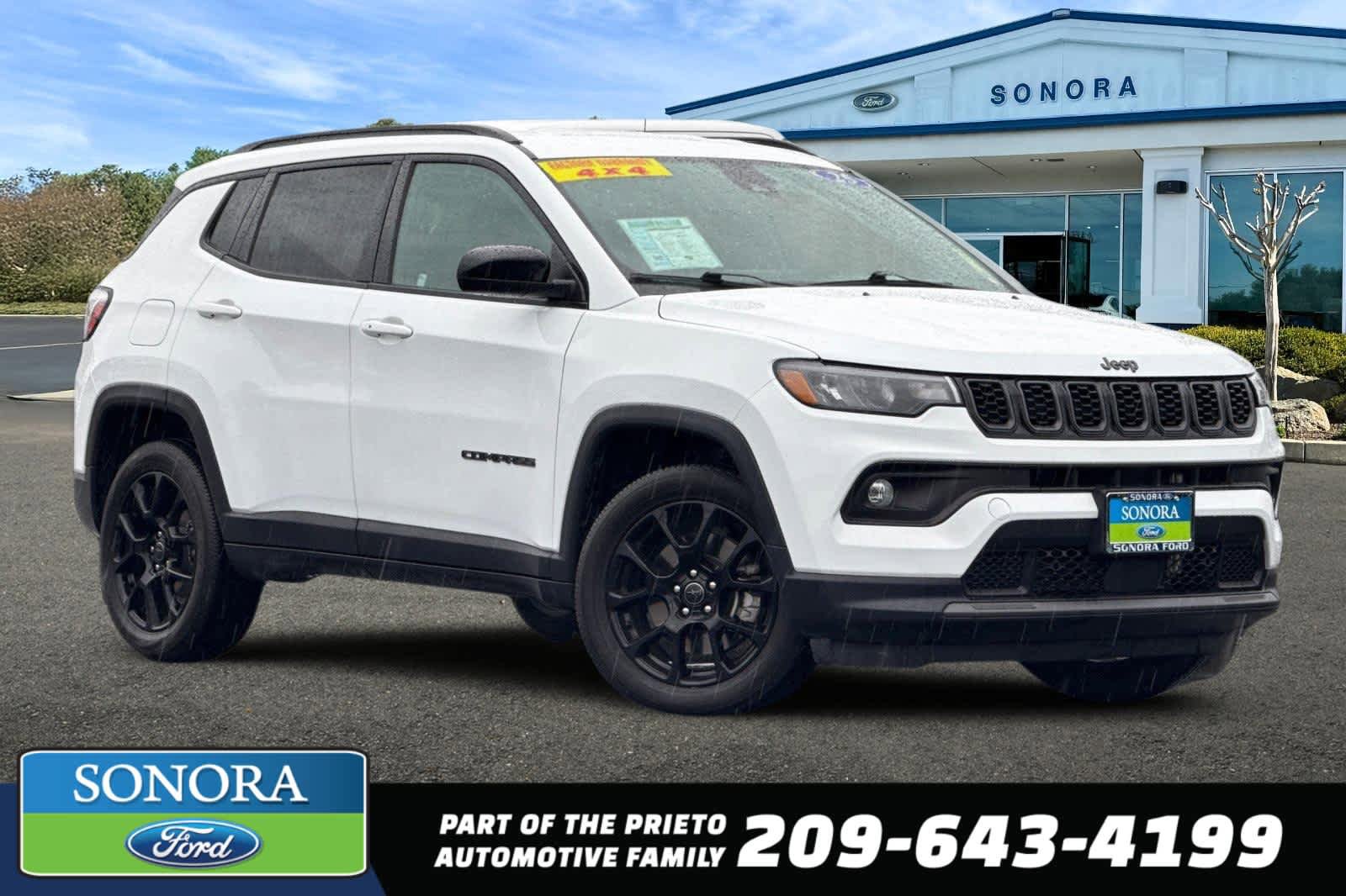 Used 2025 Jeep Compass Latitude w/ Altitude Special Edition AWD/4WD image 1