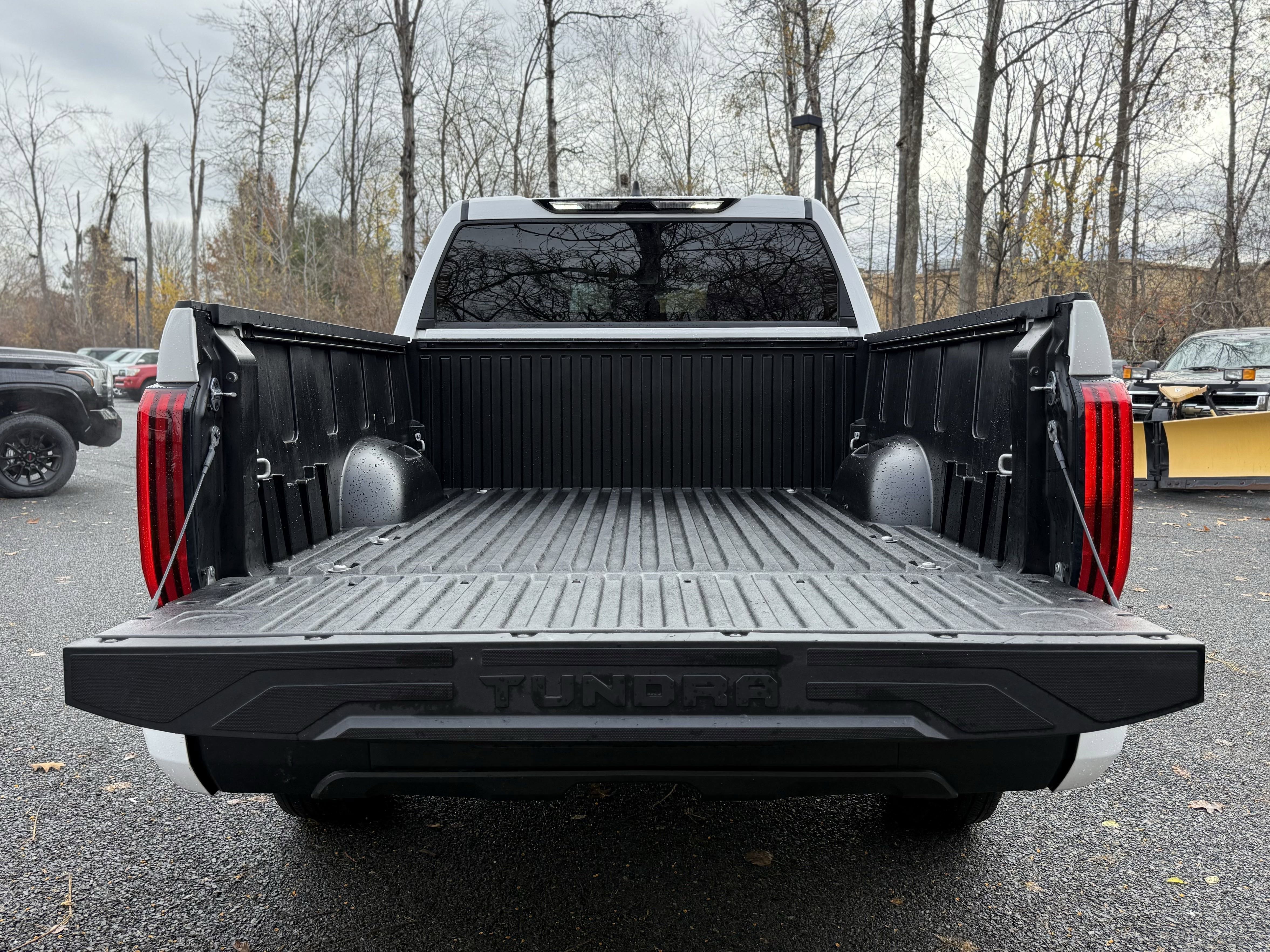 Used 2025 Toyota Tundra SR image 29