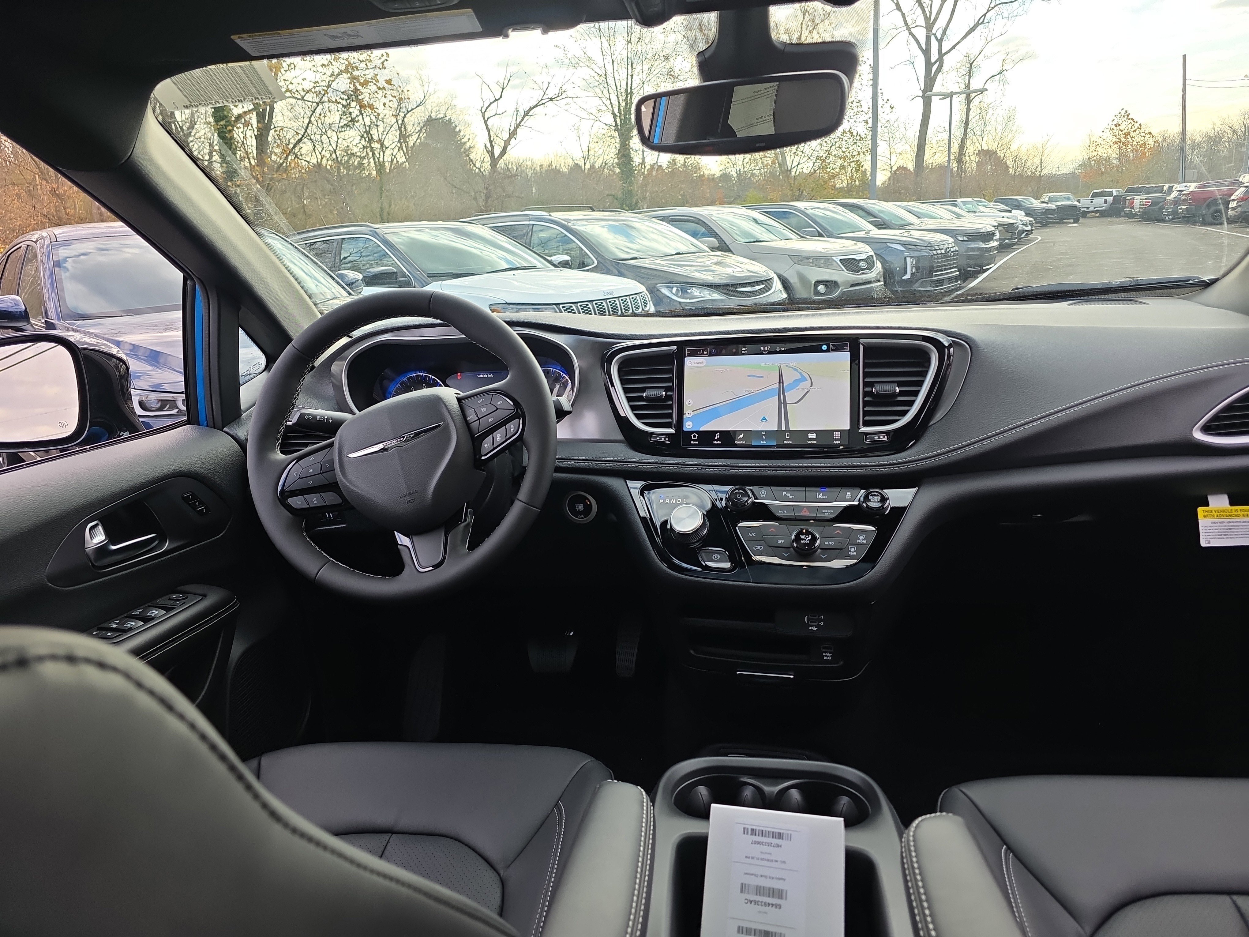 New 2026 Chrysler Pacifica Select image 28