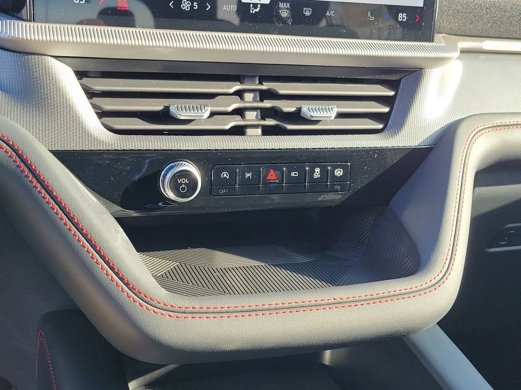 New 2026 Ford Explorer ST-Line w/ ST-Line Street Pack image 28