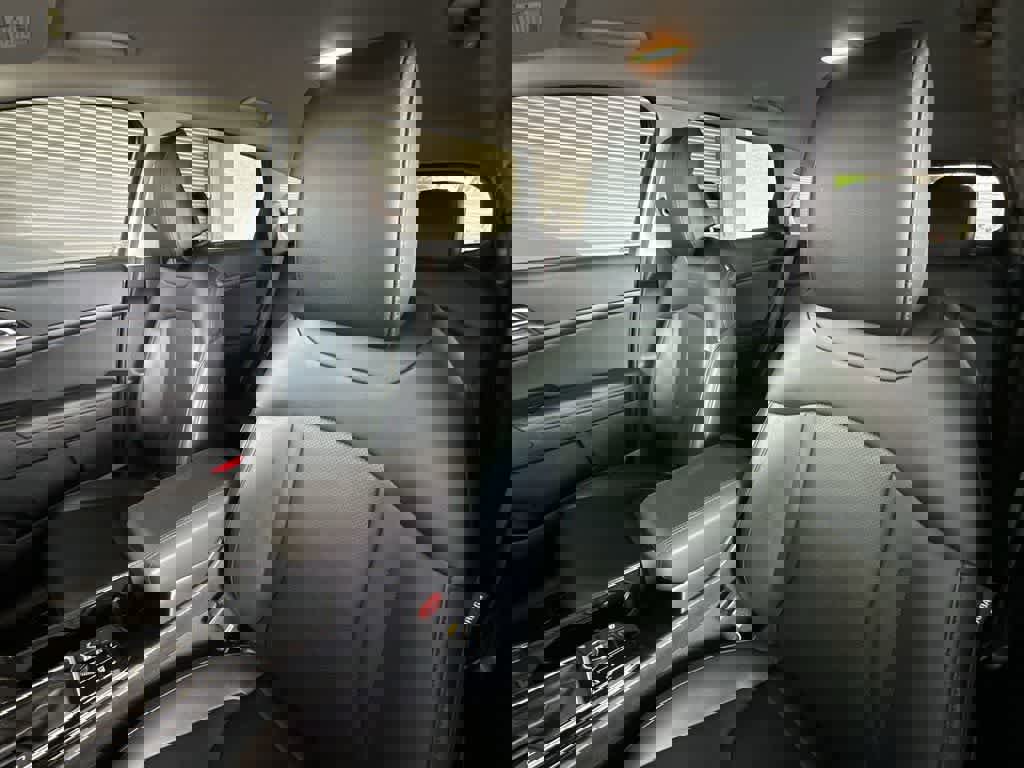 Certified 2025 Kia Sportage EX image 13