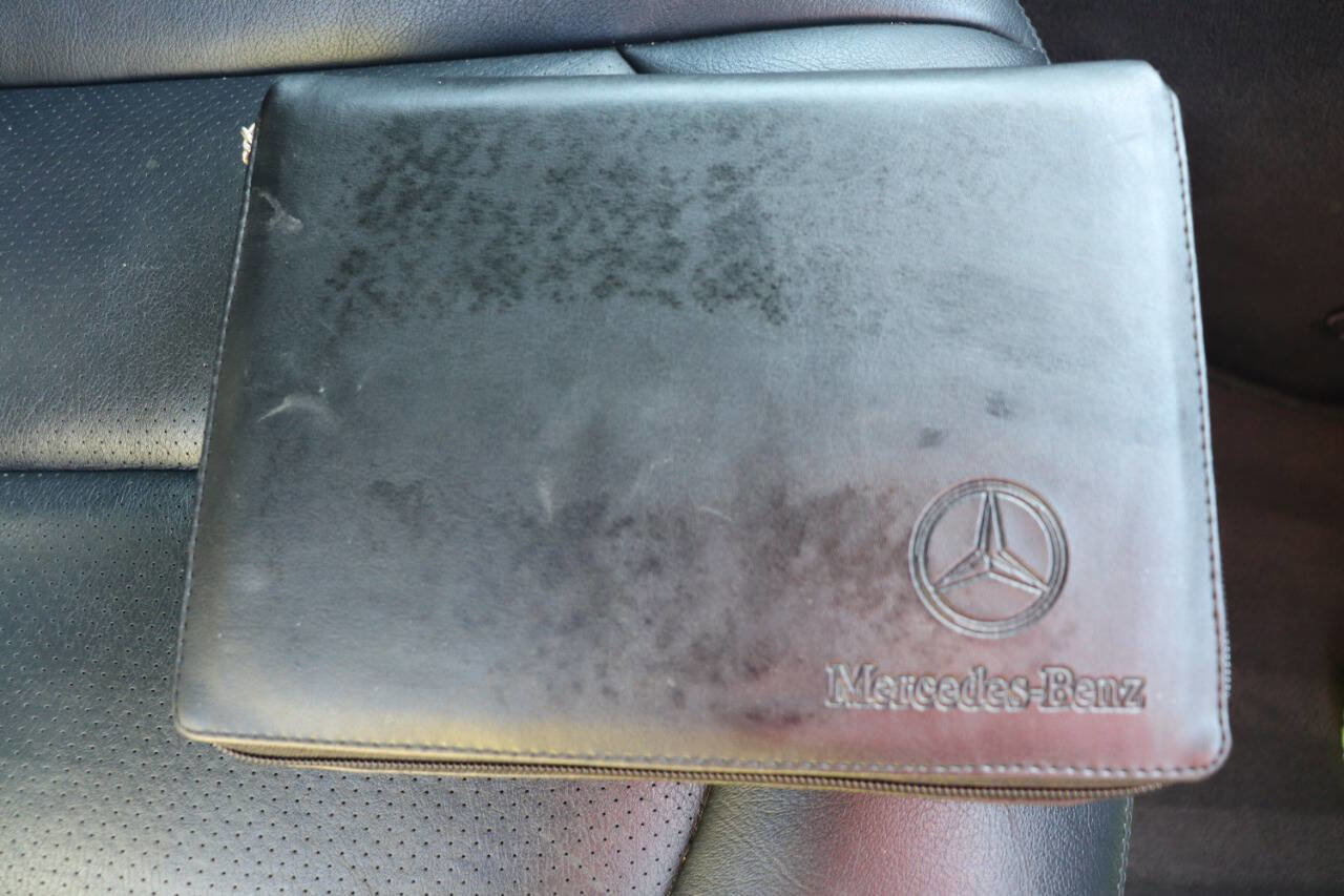 Used 2005 Mercedes-Benz CLK 320 Cabriolet image 60